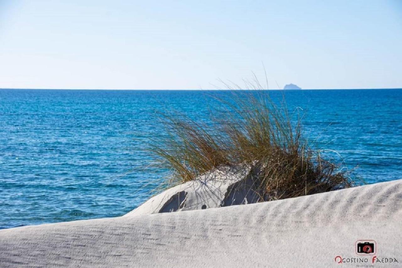 Casa Vacanza Le Dune Villa SantʼAnna Arresi Exterior foto
